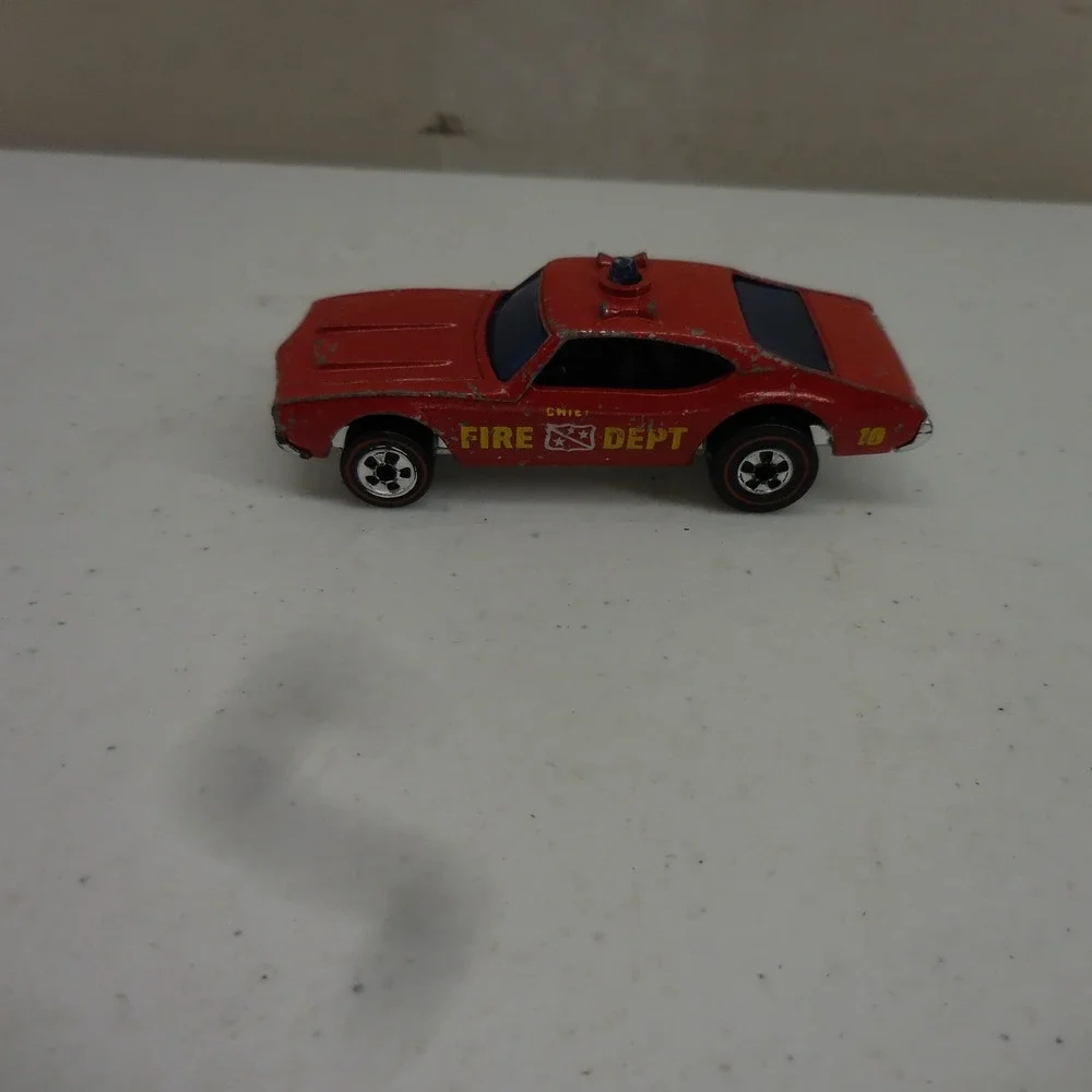 Vintage 1969 Hot Wheels Redline 442 Oldsmobile Chief Fire Dept Red Hong Kong